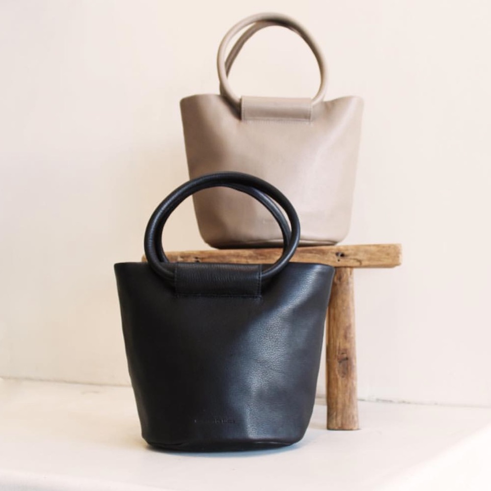 Anthropologie x Monserat De Lucca Leather Bucket Bag w/ Crossbody ✨